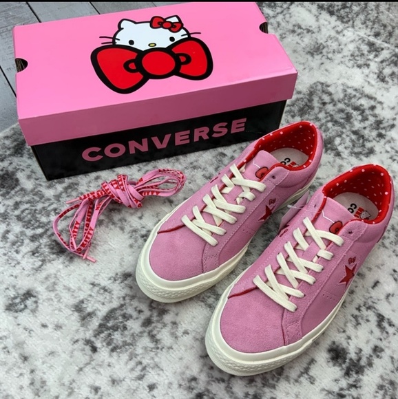 NIB Hello Kitty x Converse One Star OX suede shoes - Picture 8 of 8